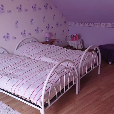Les Du Relais Bed & Breakfast Liettres