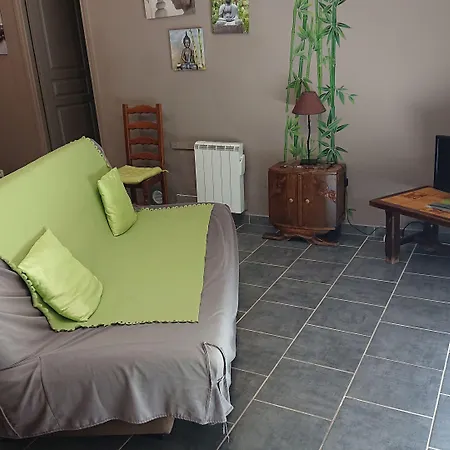 Les Du Relais Bed and Breakfast