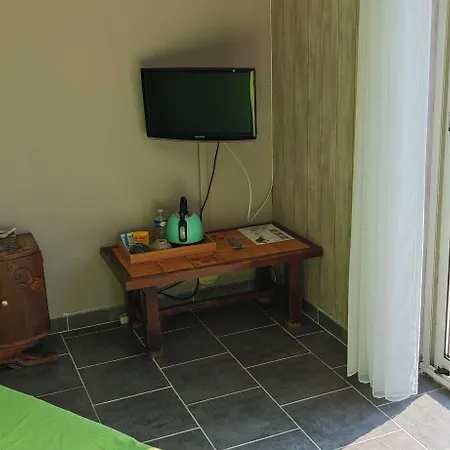 Les Du Relais