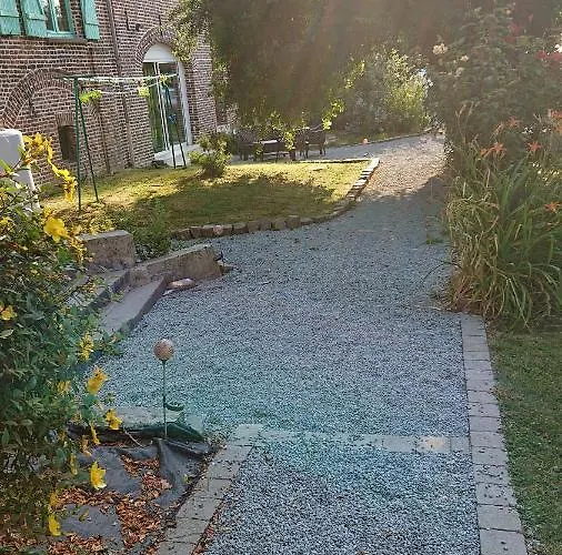 Les Du Relais Bed & Breakfast 3*