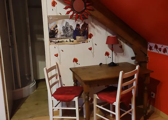 Les Du Relais Bed & Breakfast Liettres