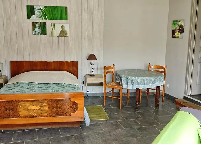 Les Du Relais Bed & Breakfast 3*